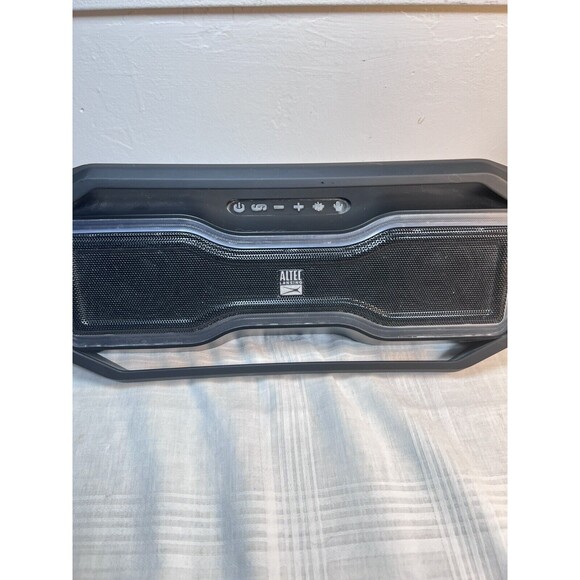 Altec Lansing Rockbox Bluetooth Speaker IMW991 D52 - Picture 1 of 6